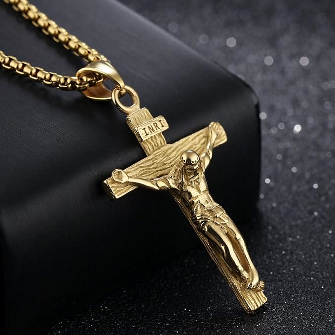 AMUSOUL Jewelry Crucifix Pendant Charm Necklace
