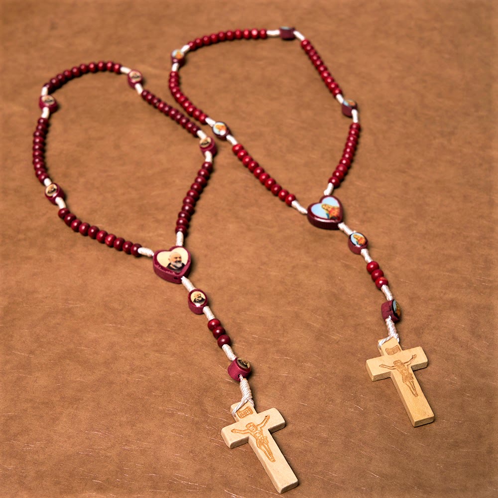 AMUSOUL Wine Red Wooden Beads Cross Virgin Mary Hand Held Rosary