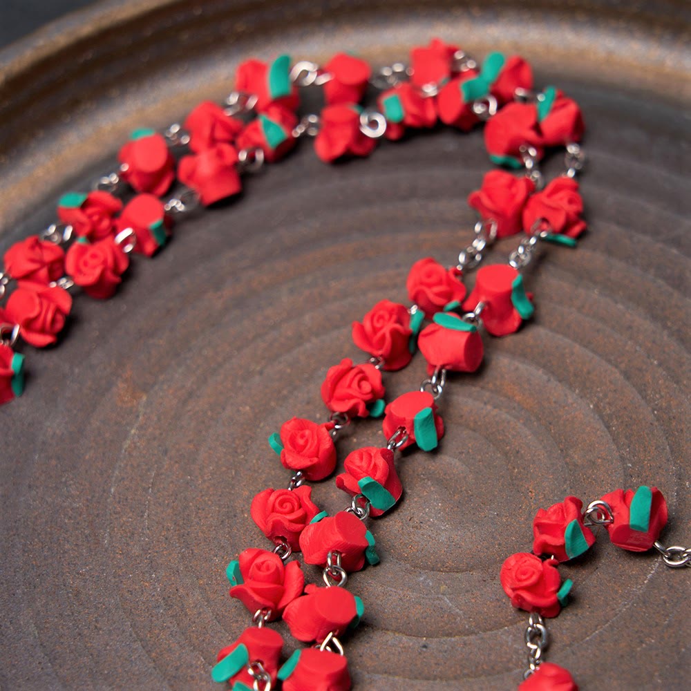 AMUSOUL Rose Flower Shaped Beads Virgin Mary Prayer Rosary