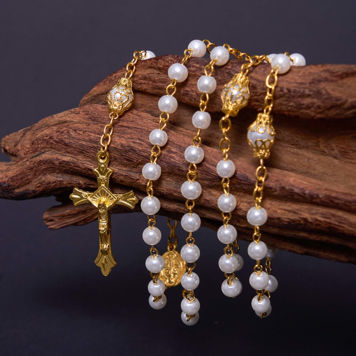 AMUSOUL St. Benedict Medal & Crucifix of 6 mm Round White Pearl Alloy Chain Rosary