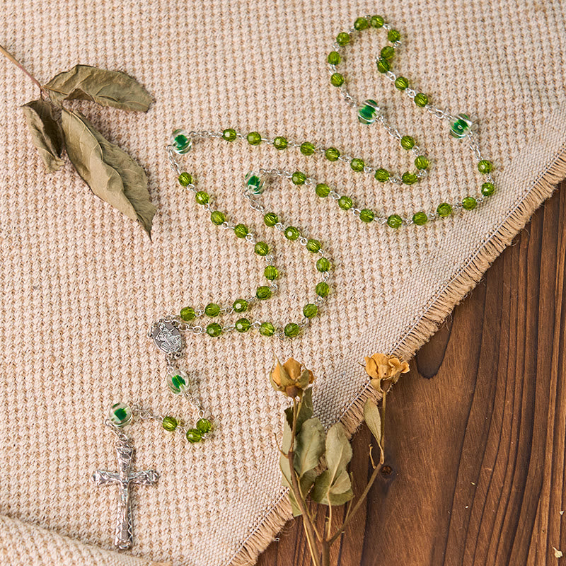 AMUSOUL  Assumption of Virgin Mary & Crucifix of 6 mm Polyhedron Green Crystal Alloy Chain Rosary