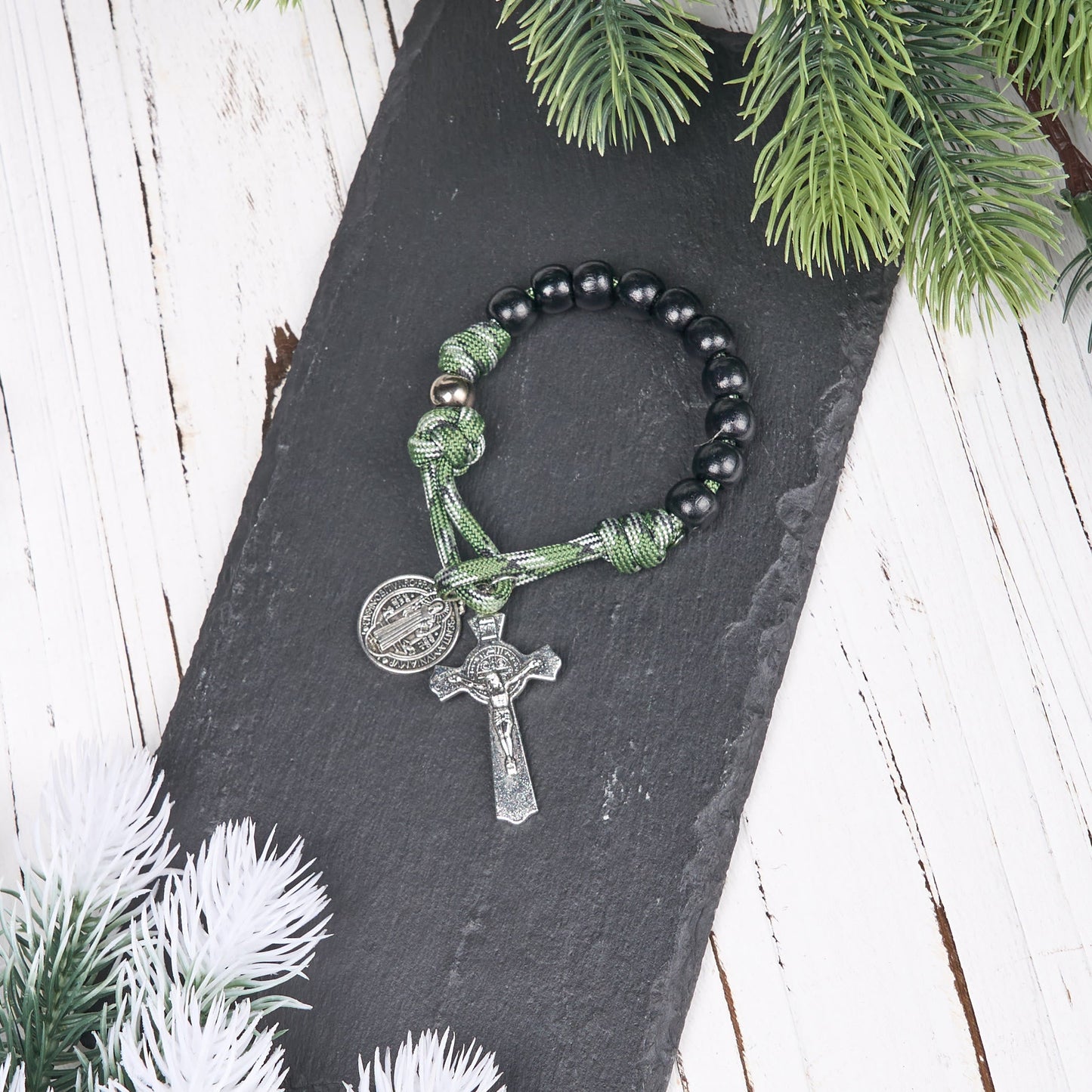 AMUSOUL St. Benedict Medal & Crucifix of 10 mm Round Black Wood Green Paracord Pocket Rosary