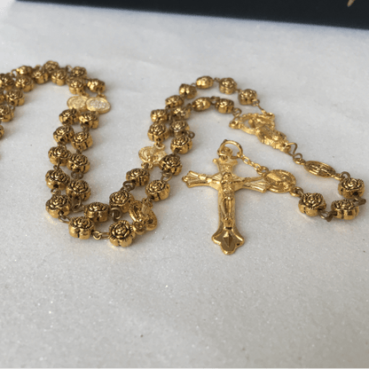 AMUSOUL Virgin Mary & Crucifix of 6 mm Rose Retro Gold Copper Alloy Chain Rosary
