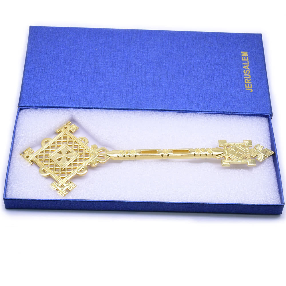 AMUSOUL  Classic Style Intricate Geometric Pattern Blessing Hand Cross