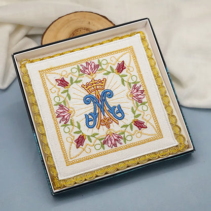 AMUSOUL  Classic Style Marian Floral Grace Altar Linen Set