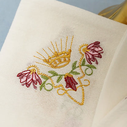 AMUSOUL  Classic Style Marian Floral Grace Altar Linen Set