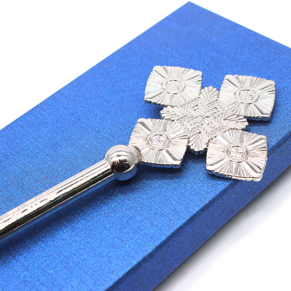 AMUSOUL  Classic Style Intricate Geometric Pattern Silvery Blessing Hand Cross