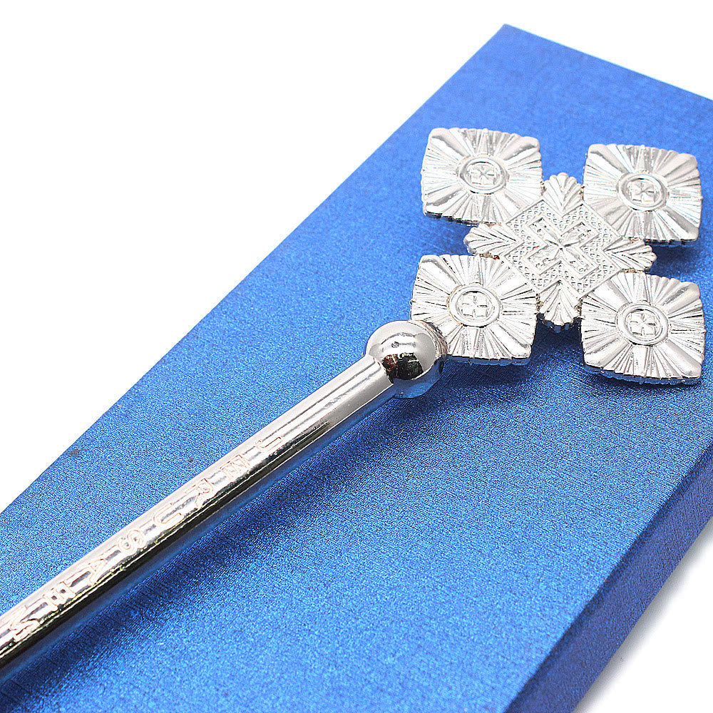 AMUSOUL  Classic Style Intricate Geometric Pattern Silvery Blessing Hand Cross