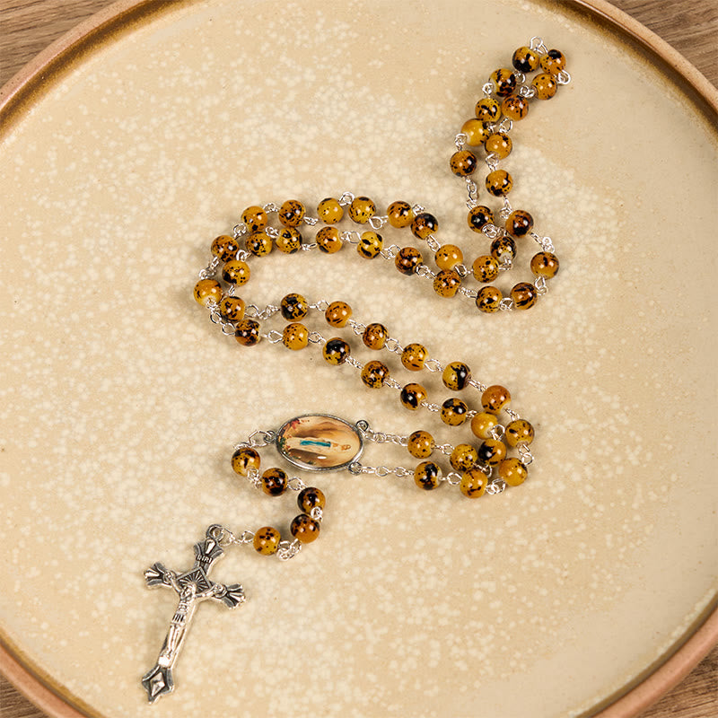 AMUSOUL Our Lady of Fatima & Crucifix of 8 mm Round Pattern Stone Alloy Chain Rosary