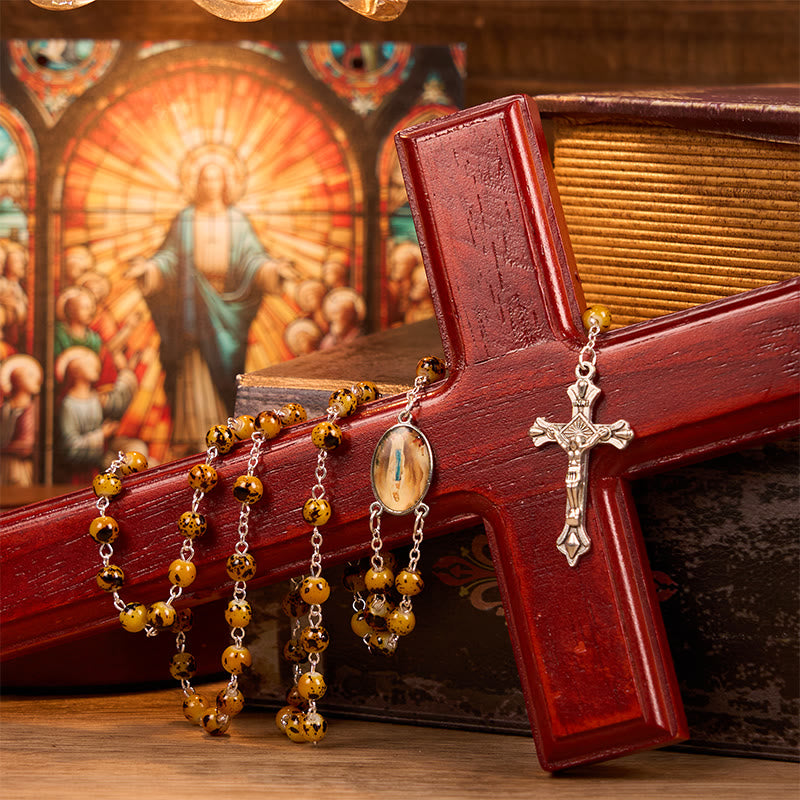 AMUSOUL Our Lady of Fatima & Crucifix of 8 mm Round Pattern Stone Alloy Chain Rosary