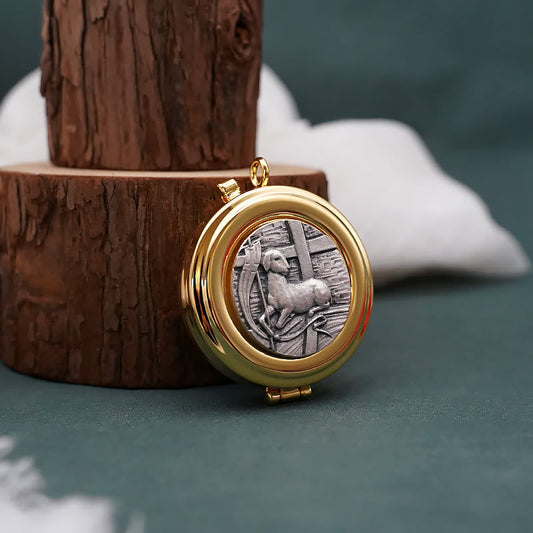 AMUSOUL  Gold-Plated Pyx with Lamb Statue–Sacred Vessel for the Holy Eucharist