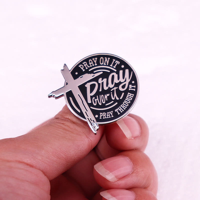 AMUSOUL  Eternal Faith Cross Brooch: A Graceful Emblem of Prayer and Resilience