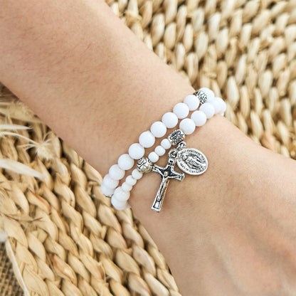 AMUSOUL  6mm White Bead Miraculous Medal & Crucifix Rosary Bracelet: A Symbol of Faith