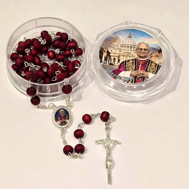 AMUSOUL Pope Leo XIV Red Wood Beads Rosary Commemorating: A Spiritual Treasure