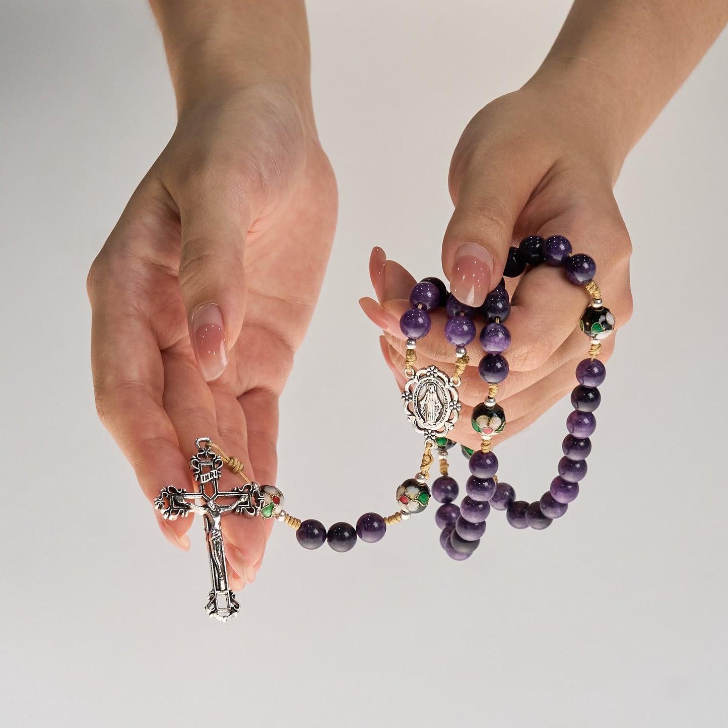 AMUSOUL Purple Agate & Cloisonné Beads Rosary with Virgin Mary Medal & Crucifix: Feel Graceful Devotion