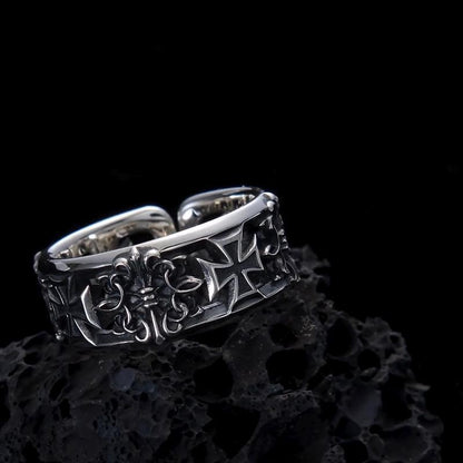 AMUSOUL Classic Cross Signet Ring – Symbol of Strength and Devotion