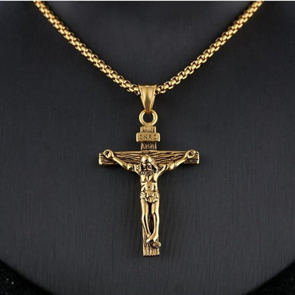 AMUSOUL Jewelry Crucifix Pendant Charm Necklace