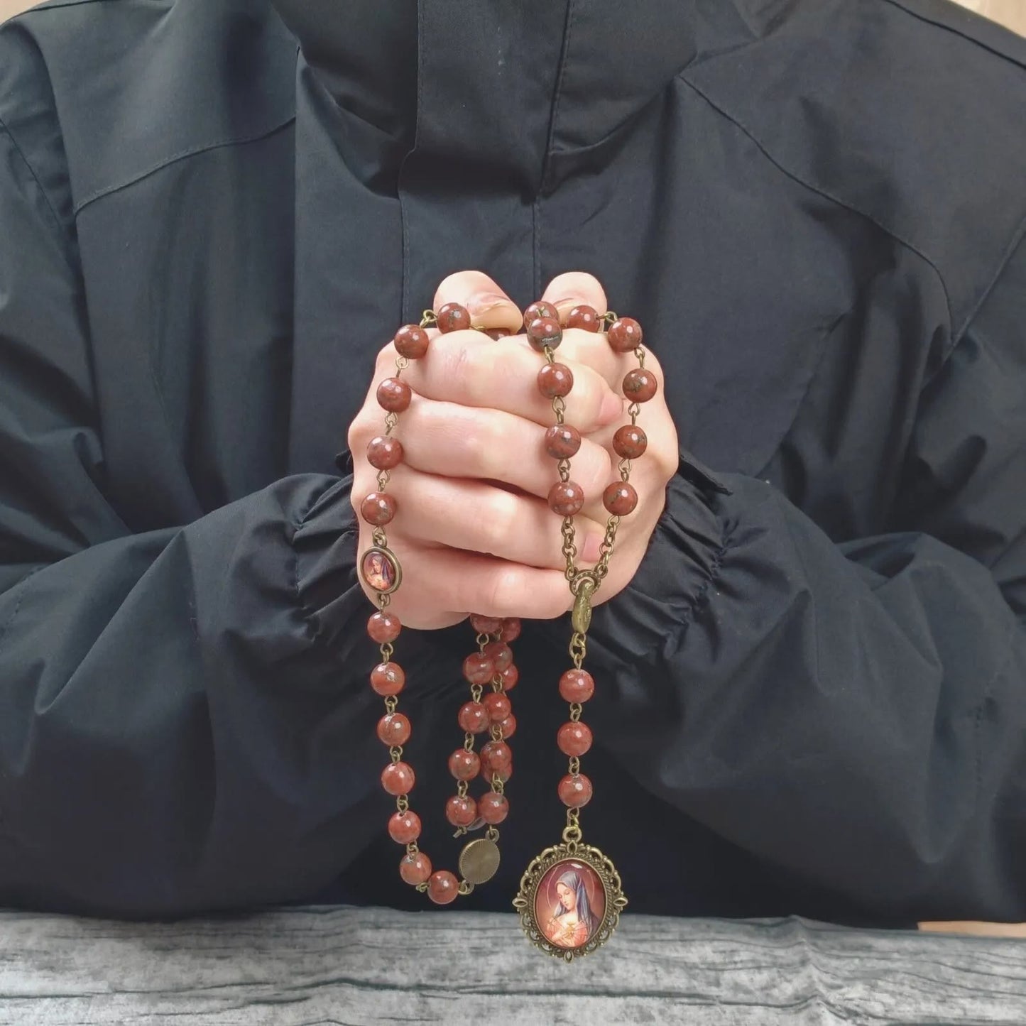 AMUSOUL Our Lady Seven Sorrows Natural Sesame Stone Rosary